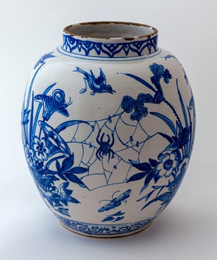 Pot with flowers and insects, Delft, 1650-1680, tin-glazed earthenware, height 23.2 cm, Terra Verde Collection