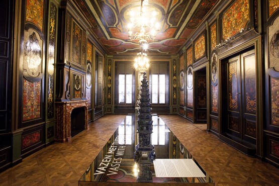 Japanse lakkamer met haard in het Gemeentemuseum Den Haag afkomstig uit Haagse buitenplaats ‘Buitenrust’ van Koningin Anna Paulowna. Foto: Gemeentemuseum Den Haag