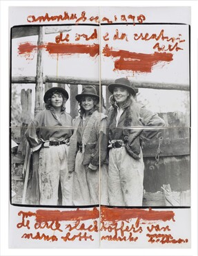 Anton Heyboer, De drie slachtoffers van mijn bestaan, 1978, gelatinezilverdruk en olieverf, 4 bladen van elk 40 x 30 cm, Gemeentemuseum Den Haag.