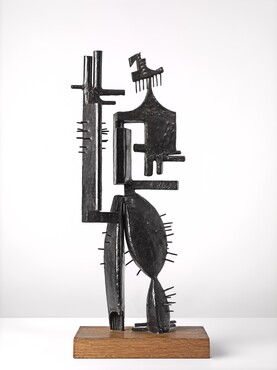 Julio Gonzalez (1876 - 1942),  L’homme Cactus I (Cactus man I), 1939, Brons, 64 x 27 x 18 cm, Gemeentemuseum Den Haag 