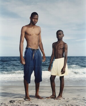 Rineke Dijkstra, Long Island, N.Y., USA, July 1, 1993, C-print, 144x122