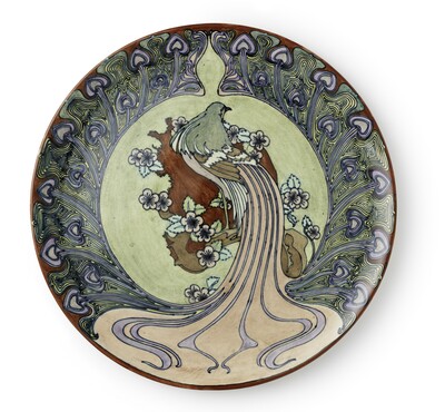 Jan Willem Mijnlieff (1862-1937) uitvoering Fayence- en Tegelfabriek Holland, Utrecht Wandbord, ca. 1900 geglazuurd, beschilderd aardewerk Gemeentemuseum Den Haag