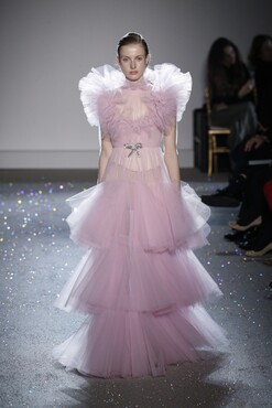 Giambattista Valli, haute couturecollectie zomer 2019. © Team Peter Stigter