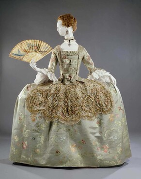 Mantua (galajapon), ca. 1760-1765, zijde, Kunstmuseum Den Haag