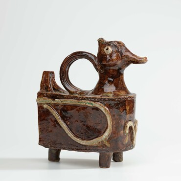  Harm Kamerlingh Onnes, Strijkijzer-eend, 1972, polychroom geglazuurd aardewerk, hoogte 18,5 cm, Kunstmuseum Den Haag.