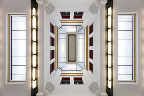 Blik omhoog in Kunstmuseum Den Haag. Foto: Gerrit Schreurs