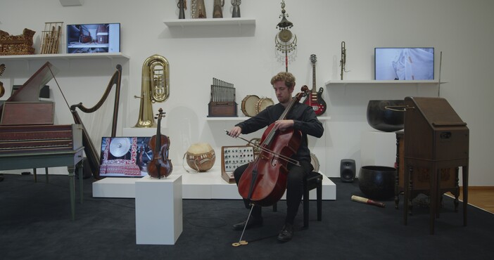 Sounds Good is a presentation of almost eighty musical instruments from the museum’s collection, Engelen’s scores, films and – not unimportantly – the music itself.