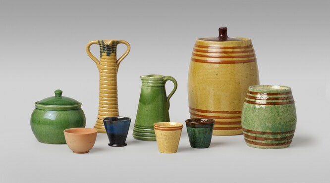 Everyday ware produced by the Gebroeders Andrée (Andrée Brothers) pottery, c. 1917-1919 Photo: Jan Zweerts