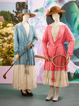 Twee sportvestjes van kunstzijden jersey, ca. 1915-1918, Kunstmuseum Den Haag. Foto: Alice de Groot