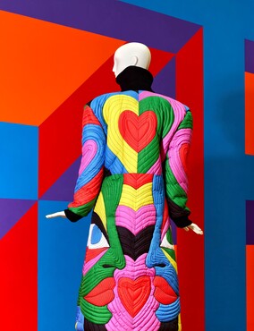 Charles de Vilmorin, Coat, 2020, patchwork, Kunstmuseum Den Haag. Photo: Alice de Groot