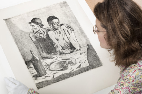 Conservator Laura Stamps. Fotografie: Gerrit Schreurs. Conservator Laura Stamps. Fotografie: Gerrit Schreurs.