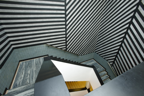 Sol LeWitt [1928-2007], WALL DRAWING NUMBER 373: LINES IN FOUR DIRECTIONS (EQUAL SPACING ON AN UNEQUAL WALL)